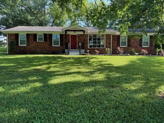 149 Neverbreak Dr, Hendersonville, TN 37075