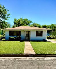 905 Carver Street, Waco, TX 76704