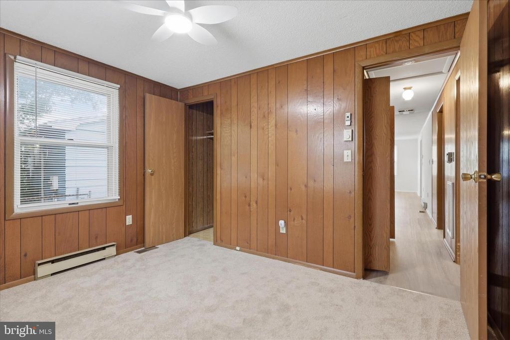 Image 23 of property listing at 860 PINE ST, Hagerstown, MD 21740