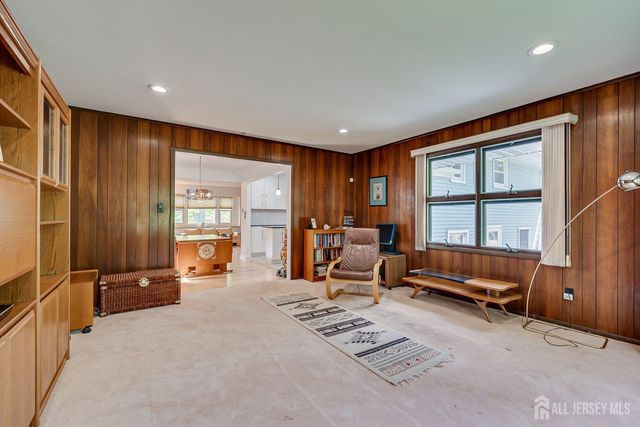 77 Woodside Avenue, Metuchen, NJ 08840
