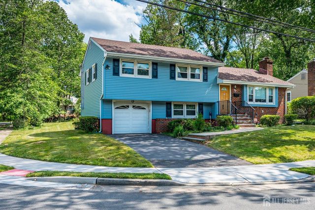 77 Woodside Avenue, Metuchen, NJ 08840