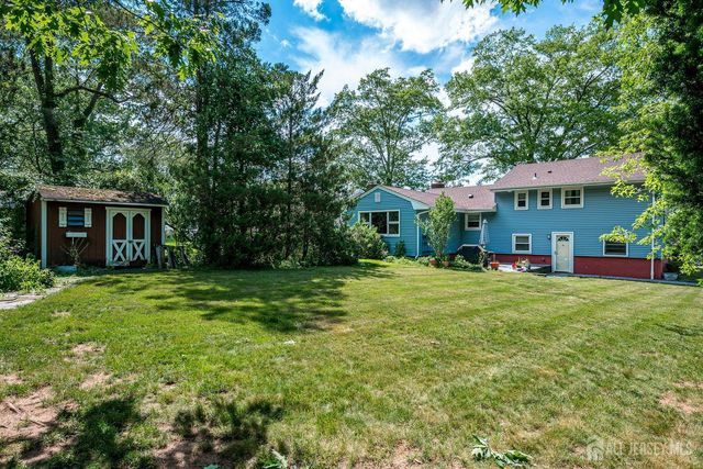 77 Woodside Avenue, Metuchen, NJ 08840