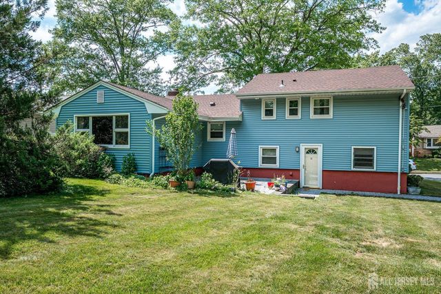 77 Woodside Avenue, Metuchen, NJ 08840