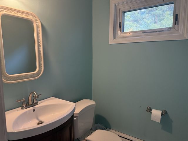 1122 W Green Street, Hastings, MI 49058