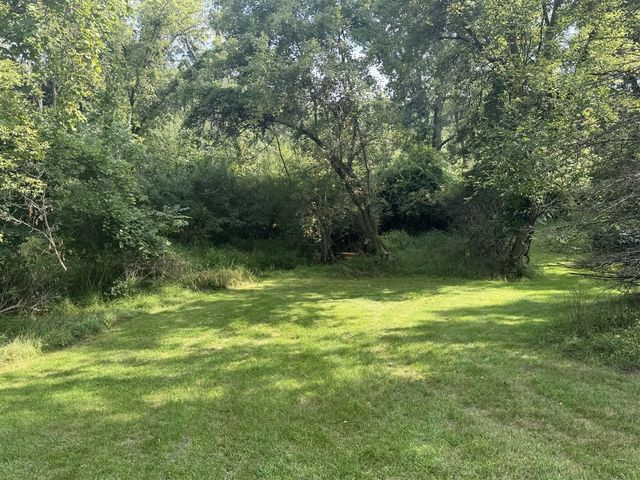 1122 W Green Street, Hastings, MI 49058
