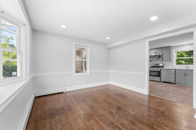 5 Tuckoosa Cir, Bridgewater, MA 02324