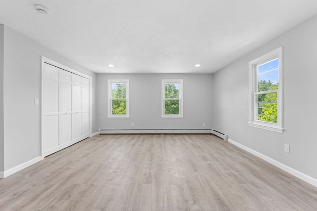 5 Tuckoosa Cir, Bridgewater, MA 02324