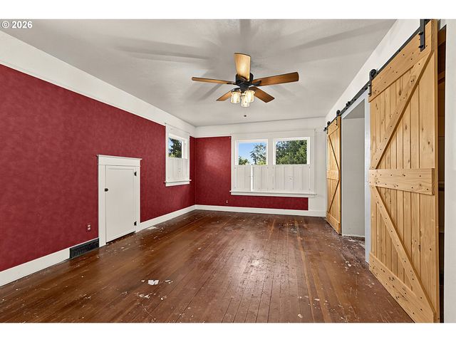 1610 CAL YOUNG Rd, Eugene, OR 97401