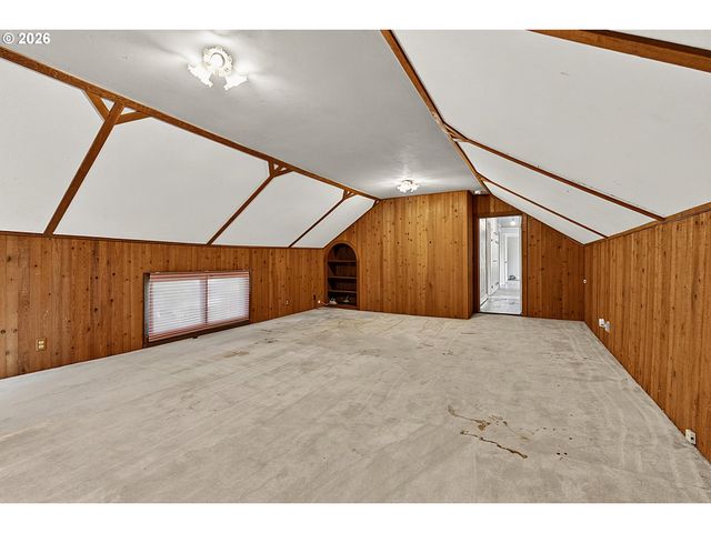 1610 CAL YOUNG Rd, Eugene, OR 97401