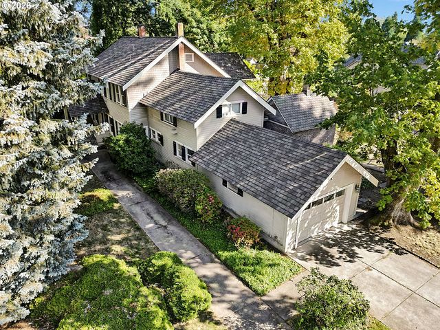 1610 CAL YOUNG Rd, Eugene, OR 97401