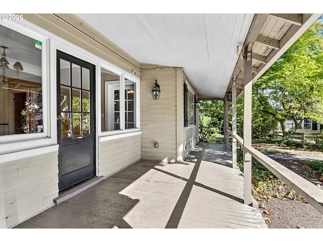 1610 CAL YOUNG Rd, Eugene, OR 97401
