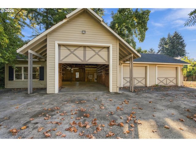1610 CAL YOUNG Rd, Eugene, OR 97401