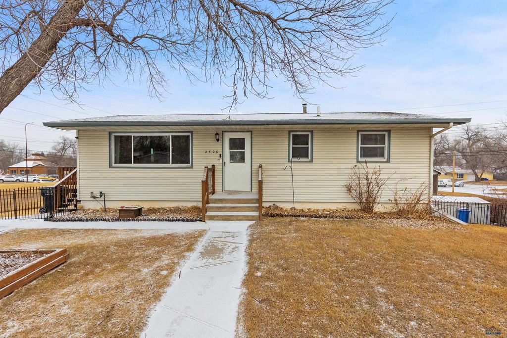 2506 JUNE CT, Rapid City, SD 57702