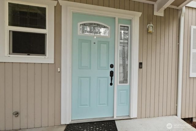 8531 Lake Forest Drive SE, Lacey, WA 98503