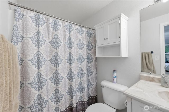 8531 Lake Forest Drive SE, Lacey, WA 98503