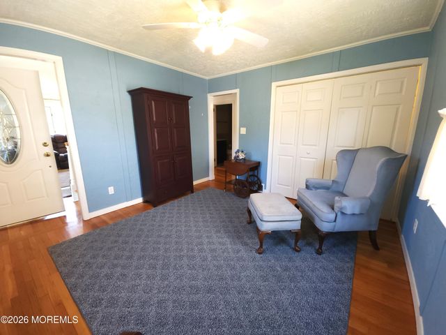 99 Alameda Court, Shrewsbury Boro, NJ 07702