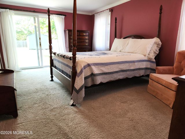 99 Alameda Court, Shrewsbury Boro, NJ 07702