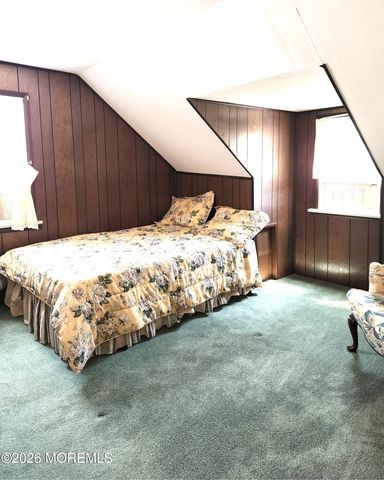 99 Alameda Court, Shrewsbury Boro, NJ 07702