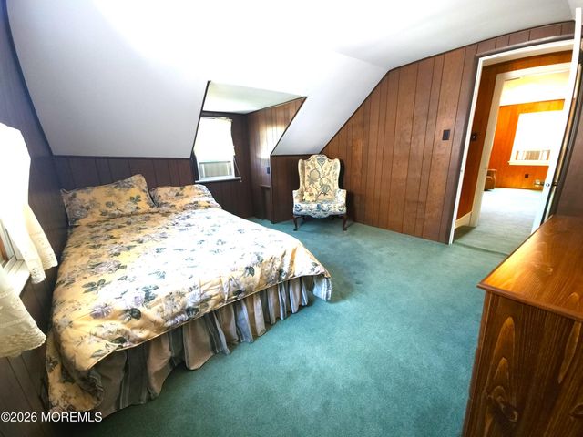 99 Alameda Court, Shrewsbury Boro, NJ 07702