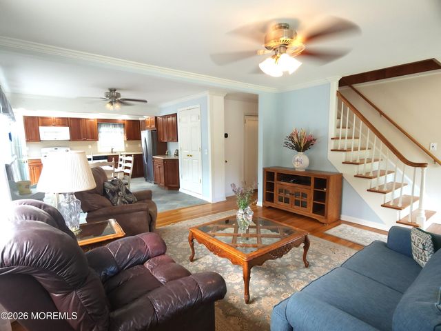 99 Alameda Court, Shrewsbury Boro, NJ 07702