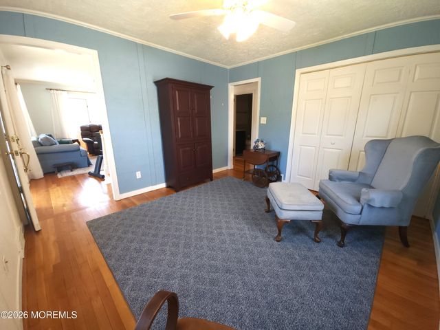 99 Alameda Court, Shrewsbury Boro, NJ 07702