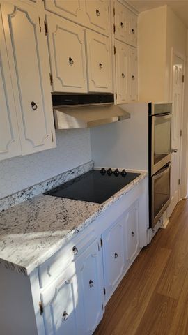 2001 Alma, Sherman, TX 75090