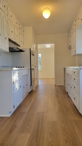 2001 Alma, Sherman, TX 75090