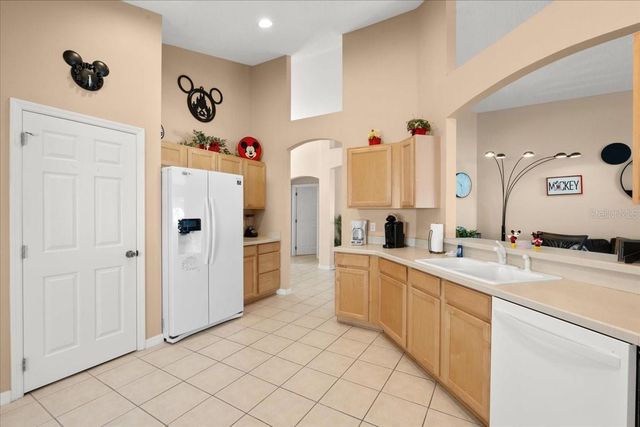 126 HENLEY CIRCLE, Davenport, FL 33896
