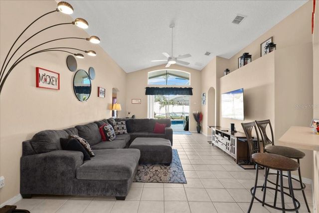 126 HENLEY CIRCLE, Davenport, FL 33896