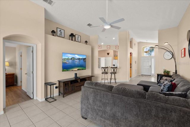 126 HENLEY CIRCLE, Davenport, FL 33896