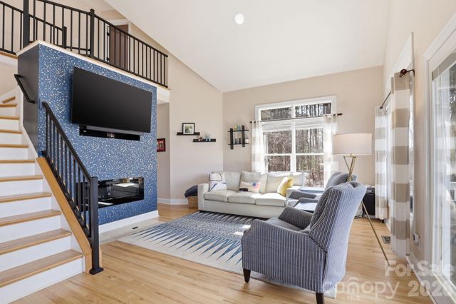 145 Morgan Bluff Road, Mooresville, NC 28117