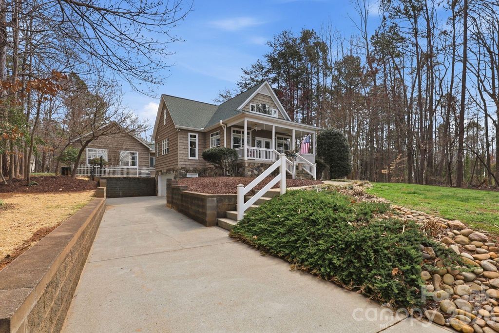 145 Morgan Bluff Road, Mooresville, NC 28117
