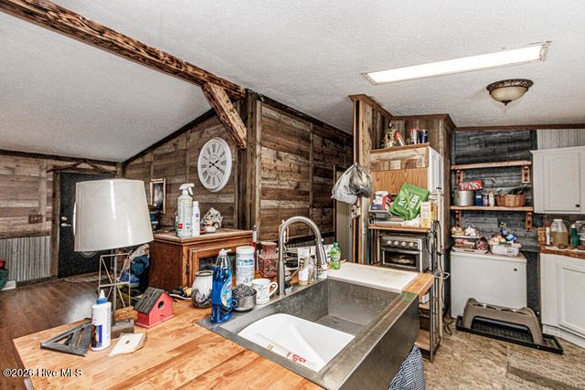 5306 Temperance Hall Road, Elm City, NC 27822