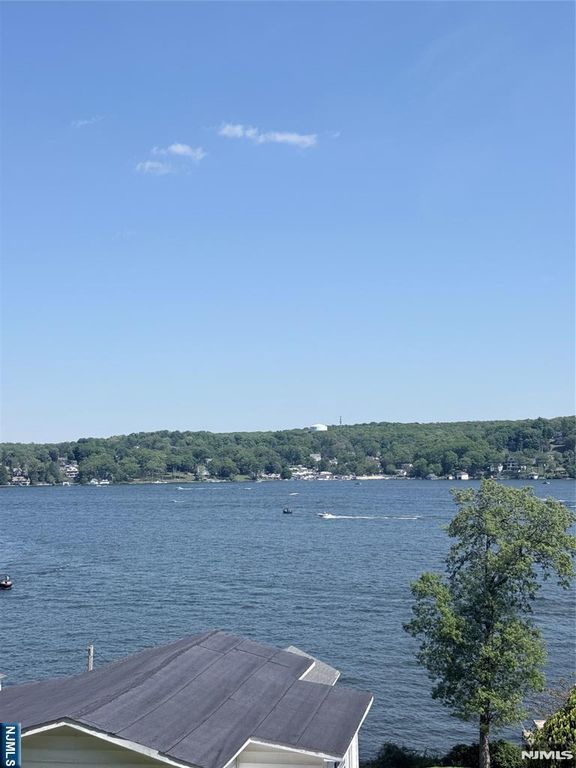 318 Lakeside Boulevard, Hopatcong, NJ 07843