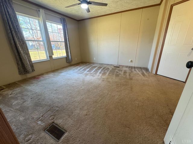 390 Bedford Highway, Lynch Station, VA 24571