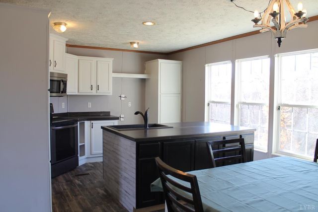 390 Bedford Highway, Lynch Station, VA 24571