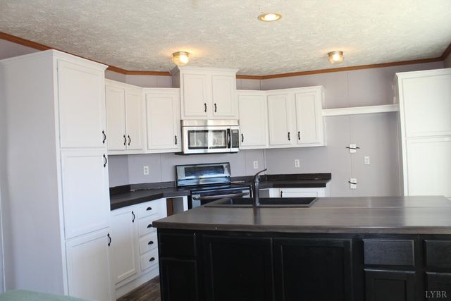 390 Bedford Highway, Lynch Station, VA 24571