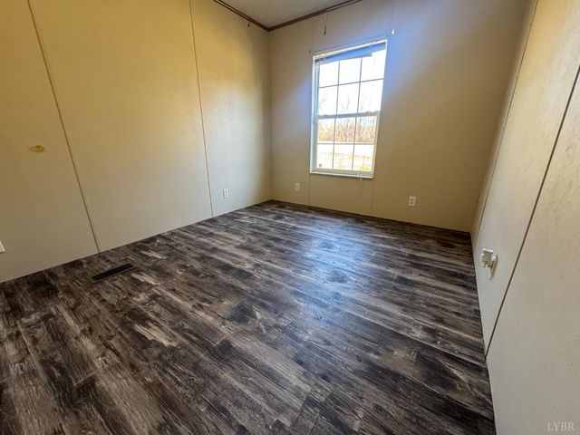 390 Bedford Highway, Lynch Station, VA 24571