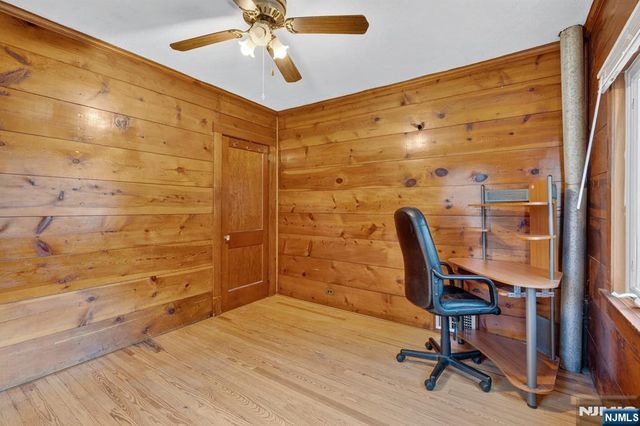 83 Lakeview Avenue, Ringwood, NJ 07456