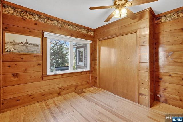 83 Lakeview Avenue, Ringwood, NJ 07456