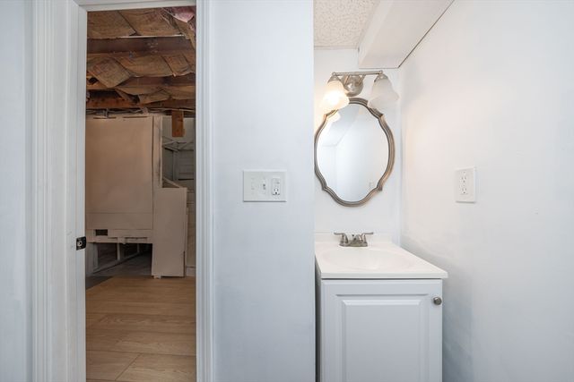 19 Assabet Lane, Worcester, MA 01602