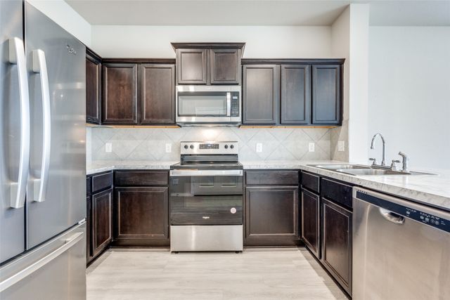3537 Brentwood Drive, Denton, TX 76207