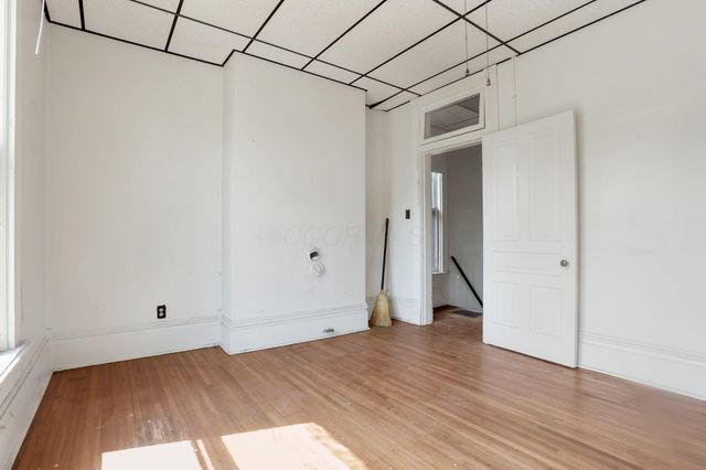 69-71 S Champion Avenue, Columbus, OH 43205