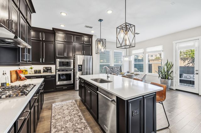 1423 Biondo Way, Houston, TX 77008