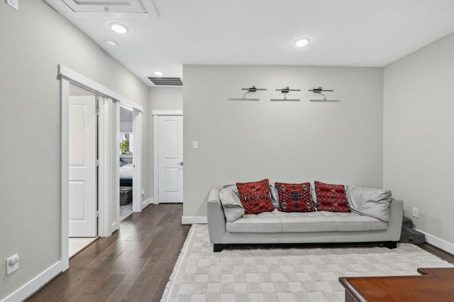 1423 Biondo Way, Houston, TX 77008