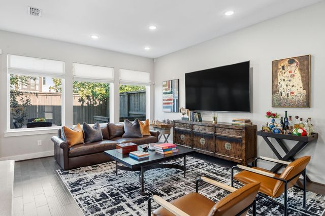 1423 Biondo Way, Houston, TX 77008