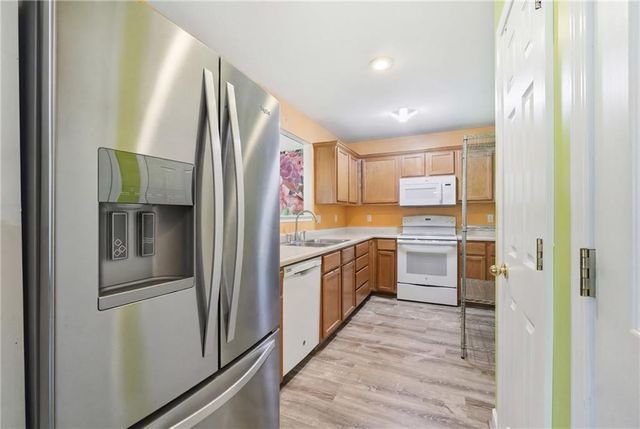 7621 E Bannister Road, Kansas City, MO 64134