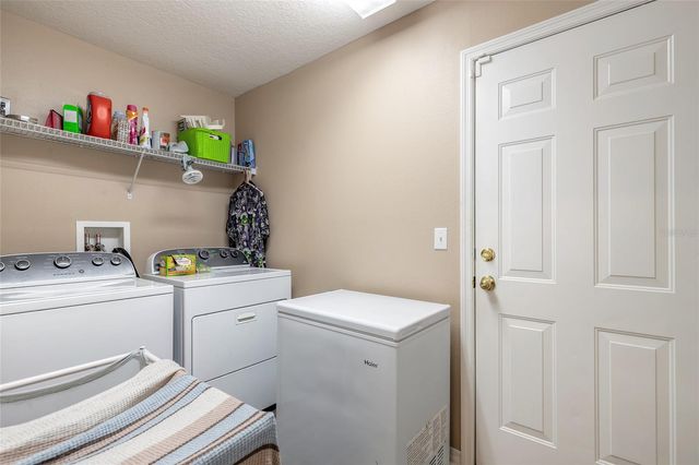 2431 WEATHERFORD DRIVE, Deltona, FL 32738