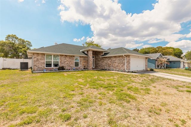 2431 WEATHERFORD DRIVE, Deltona, FL 32738