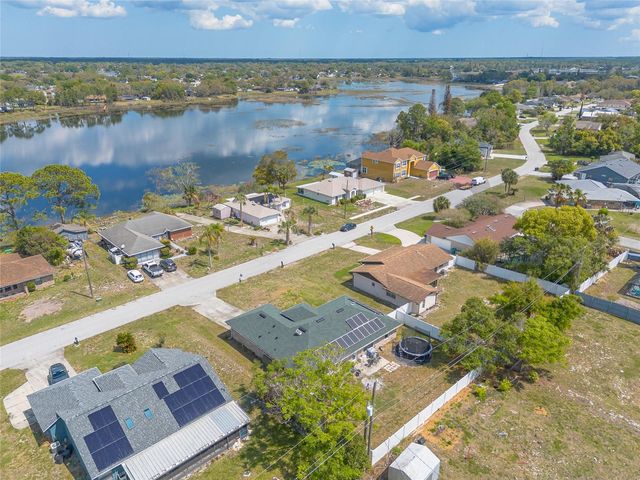 2431 WEATHERFORD DRIVE, Deltona, FL 32738